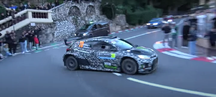 Oliver Solberg penalizzato al Rally di Montecarlo 2025 per guida esibizionista [VIDEO]