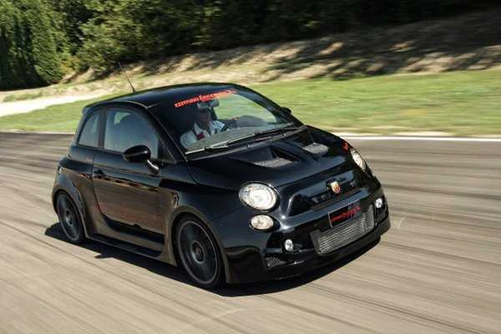 Abarth 500 Kit Cinquone Replica by Romeo Ferraris