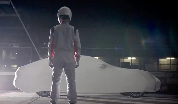 Nuova Porsche Panamera, un video anticipa il debutto
