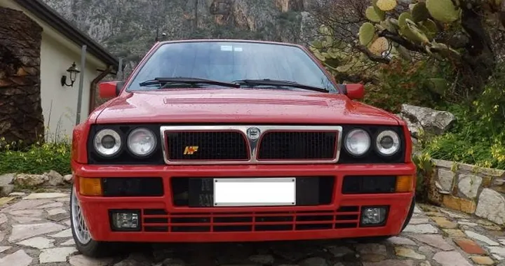 Lancia Delta HF Integrale: in vendita un esemplare pari al nuovo!