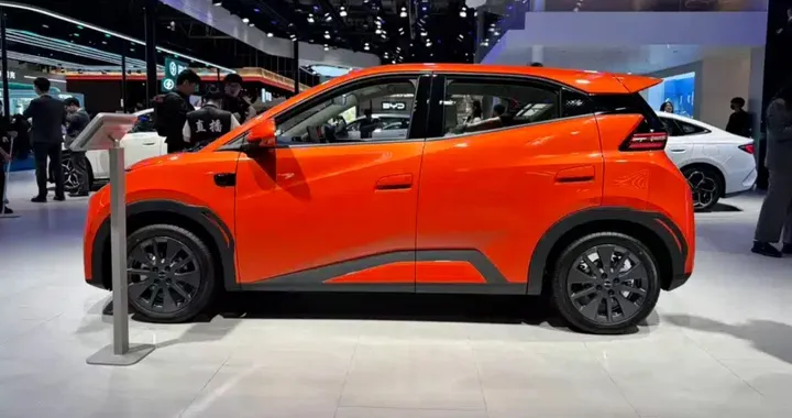 Dolphin Surf 2026: più autonomia e LiDAR per l’elettrica low cost di BYD