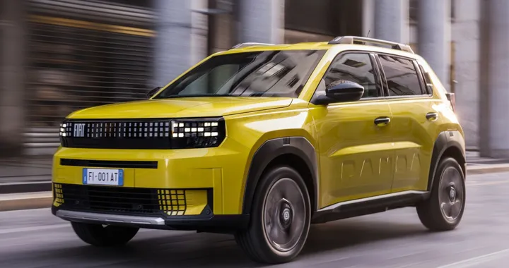 Fiat Grande Panda, adesso è realtà: ibrida ed elettrica