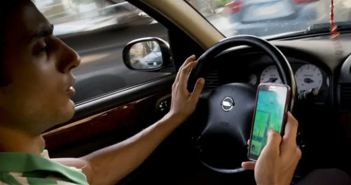 Pokemon Go: è allarme per la sicurezza stradale