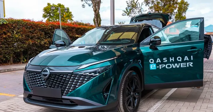 Nissan Qashqai e-POWER entra nel Guinness: 1.980 km con un solo pieno