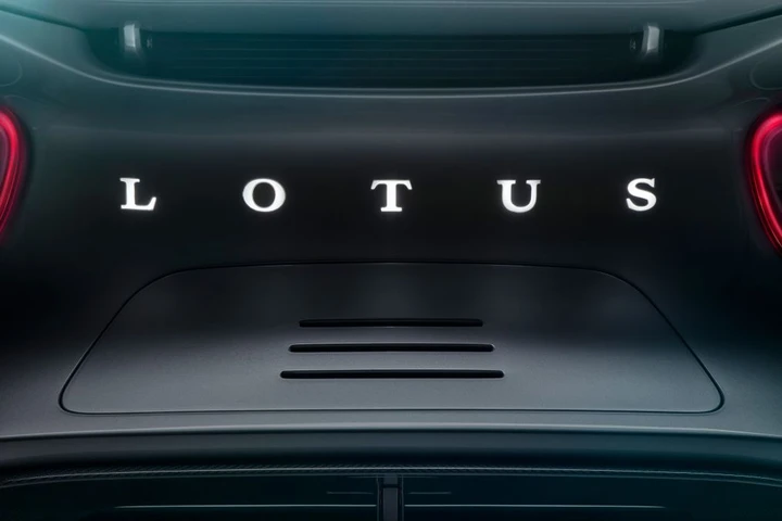 Lotus: l’elettrica Type 130 arriverà il 16 luglio
