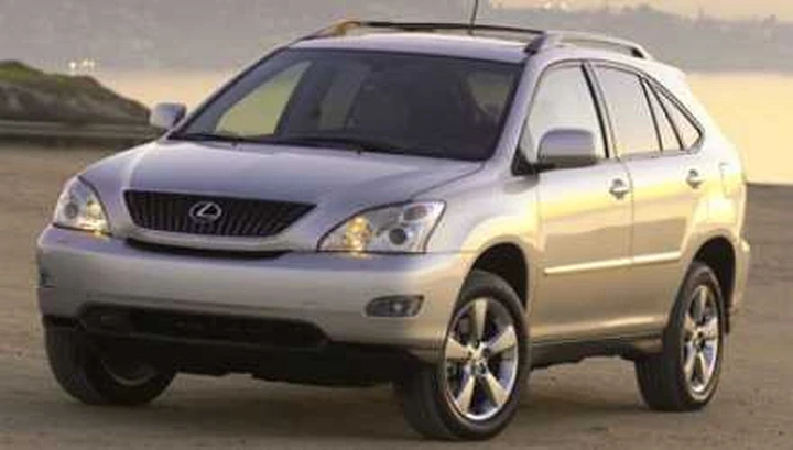 Toyota, richiami: stavolta tocca alla Lexus RX