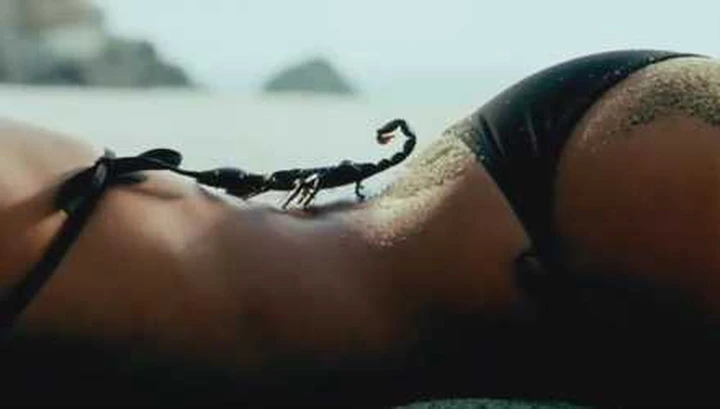 Abarth: Catrinel Menghia in topless nel nuovo spot