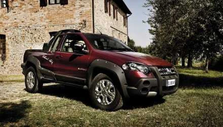 Nuovo Fiat Strada by Lumberjack