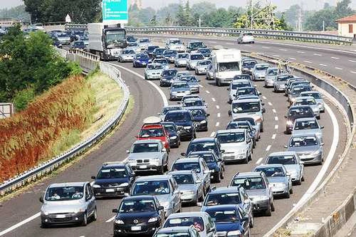 Autostrade: 6 miliardi sono... fermi al palo