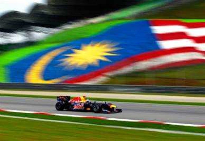 F1, a Sepang Vettel raddoppia