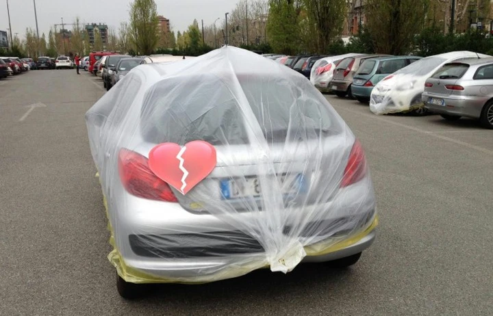 Fiat: auto della concorrenza impacchettate a Mirafiori