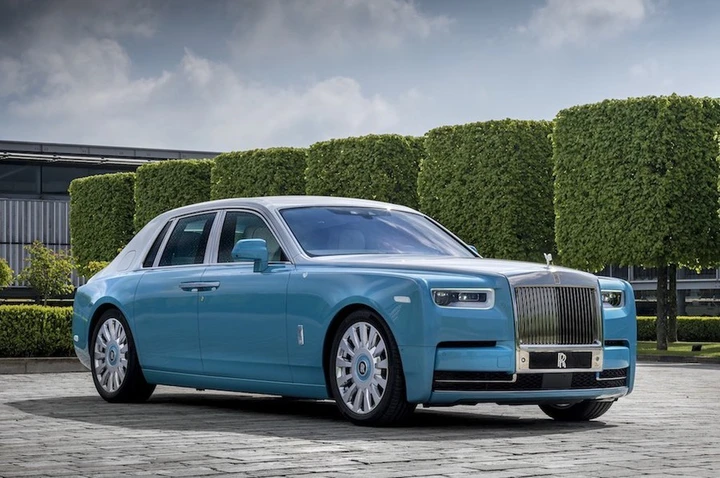 Rolls-Royce: debuttano tre Phantom personalizzate