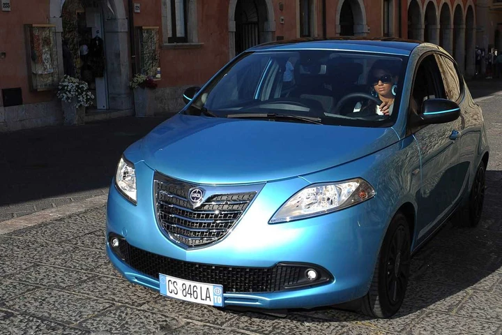 Lancia Ypsilon Elefantino 2013
