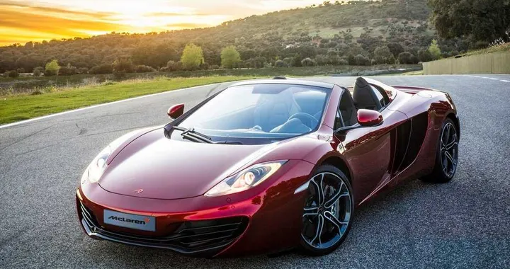McLaren MP4-12C Spider: immagini ufficiali