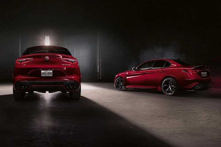 Alfa Romeo cambia strategia: non solo elettrico per il Nord America