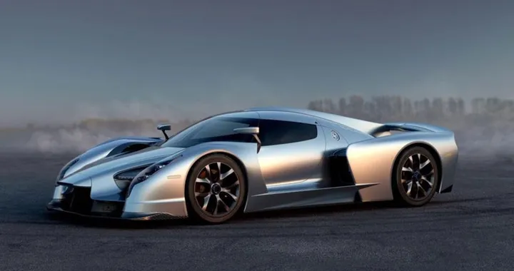 Glickenhaus SCG 003S: alla caccia del record al Nurburgring