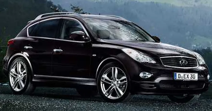 Infiniti EX Model Year 2011, davvero full optional