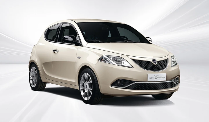 Nuova Lancia Ypsilon: il restyling per Francoforte 2015