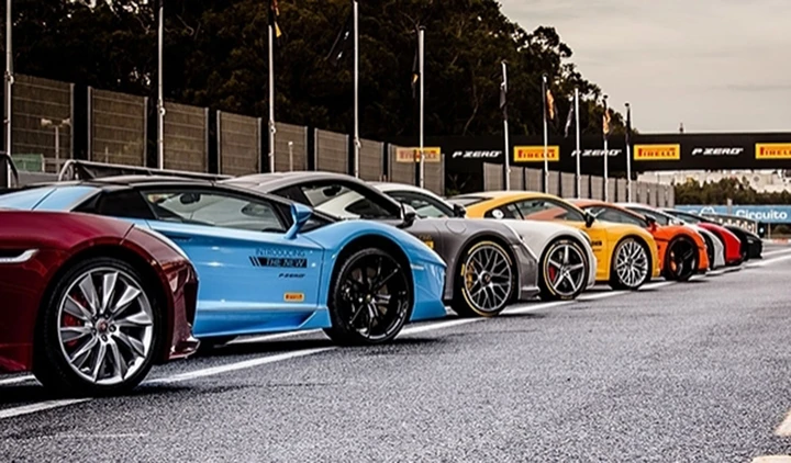 Pirelli P Zero Experience, sfida virtuale per vivere le supercar