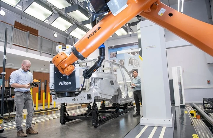 Metrologia: robot e laser per la qualità di produzione