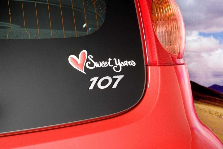 Peugeot 107 Sweet Years MY 2010