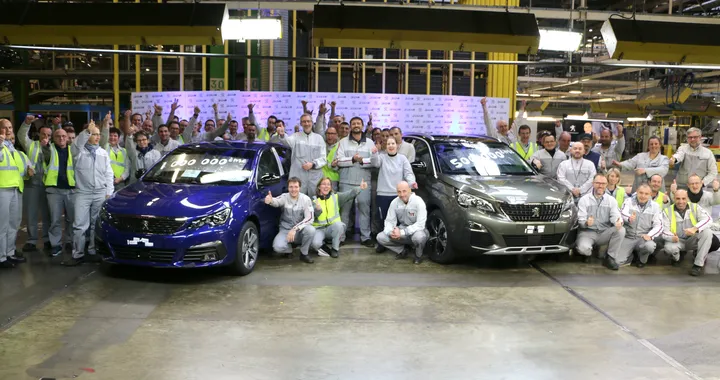 Peugeot: a Sochaux si celebrano i traguardi di 3008 e 308
