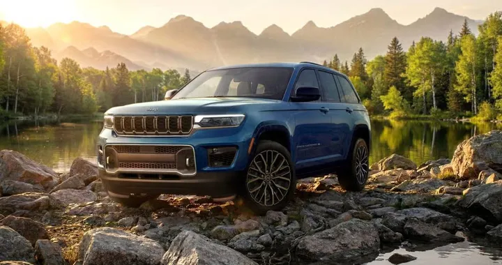 Jeep Grand Cherokee 2028, possibile arrivo del 3.0 Hurricane da 420 CV