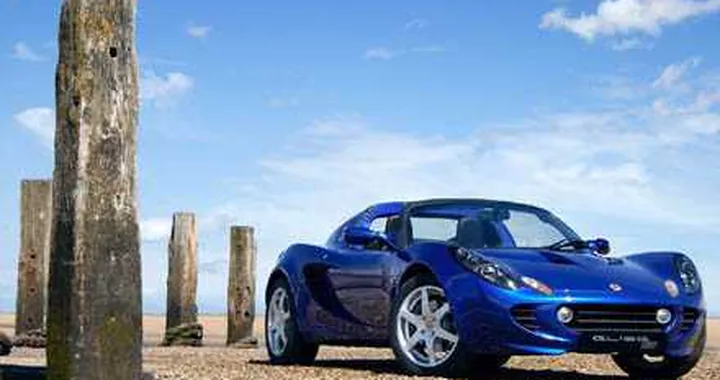 La Lotus Elise si fa più sobria che mai