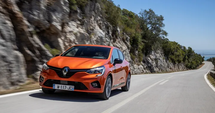 Nuova Renault Clio 2019, primo contatto con la nuova generazione