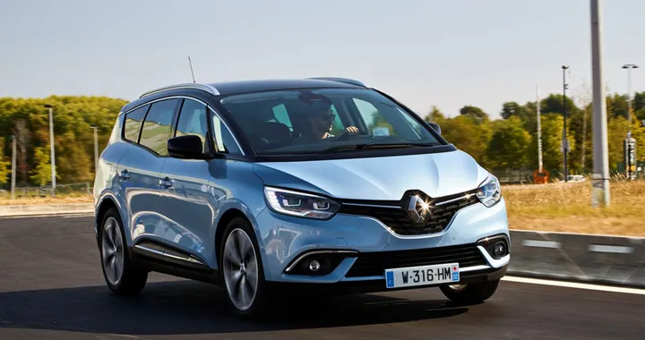 Renault Grand Scenic: stile e tecnologia si fanno spazio