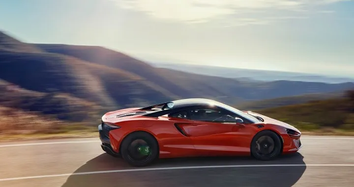 Milano Monza Motor Show: anteprima nazionale di McLaren Artura