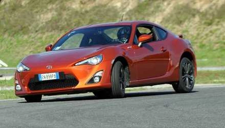 Toyota GT86: censurato lo spot