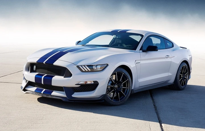Ford: nuova Mustang Shelby GT350