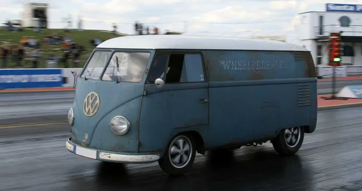 Un Volkswagen Transporter da record 60 anni dopo
