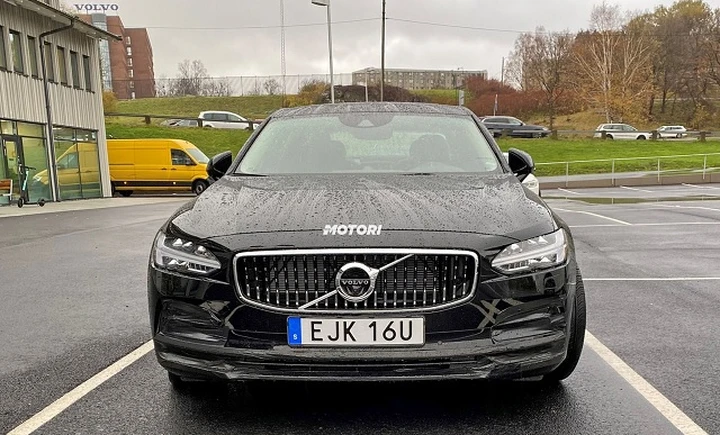 Volvo S90 facelift: proseguono i test di sviluppo