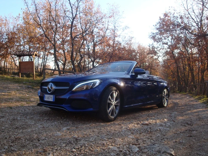 Mercedes Classe C Cabrio 220d Sport: la prova su strada