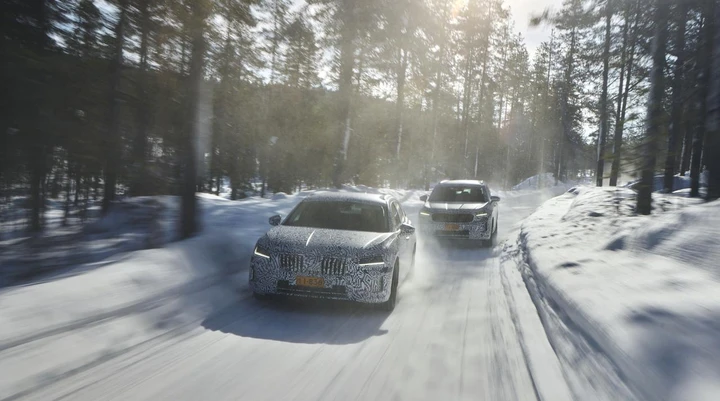 Skoda Kodiaq e Superb 2024: completati positivamente i test estremi [FOTO]