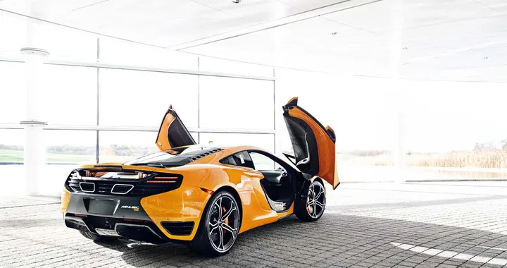 McLaren MP4-12C High Sport