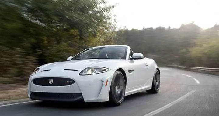 Jaguar XKR-S Cabrio al Salone di Los Angeles