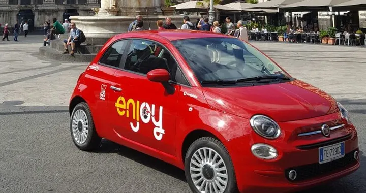 Car sharing: le Fiat 500 di Enjoy sbarcano a Catania
