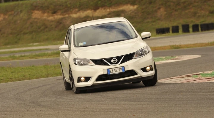 Nissan Pulsar 1.6 DIG-T: prova su strada e in pista