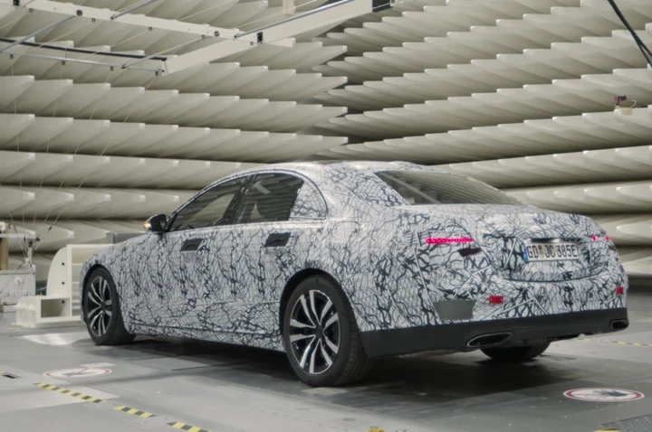 Mercedes Classe S 2021: immagini teaser