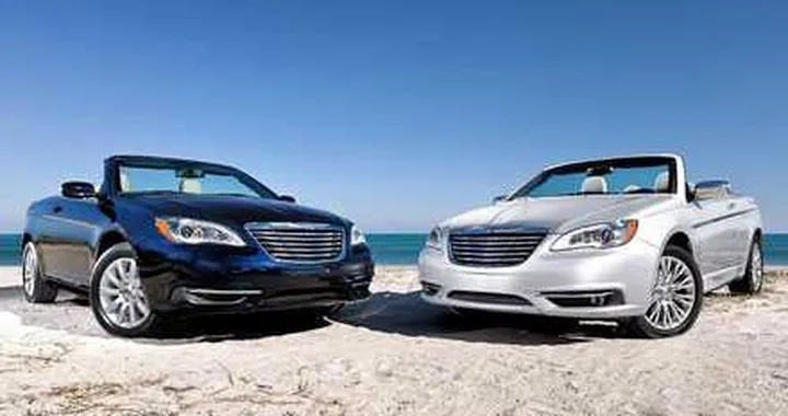 Chrysler 200 cabrio: prime immagini ufficiali