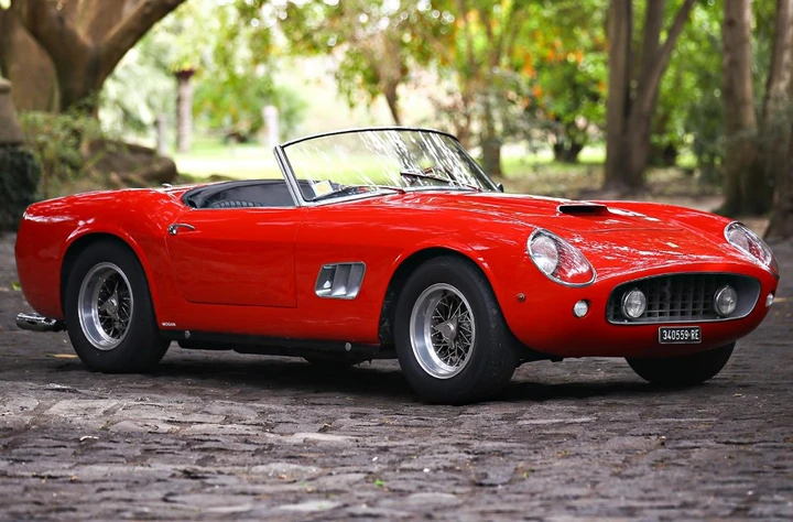 All'asta la Ferrari SWB California Spider guidata da Sophia Loren