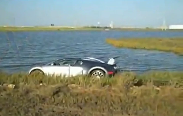 Bugatti Veyron: dal lago salato all'incanto