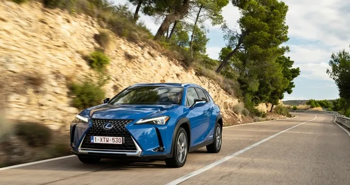Lexus UX 300e: caratteristiche, batterie, autonomia, debutto in Europa