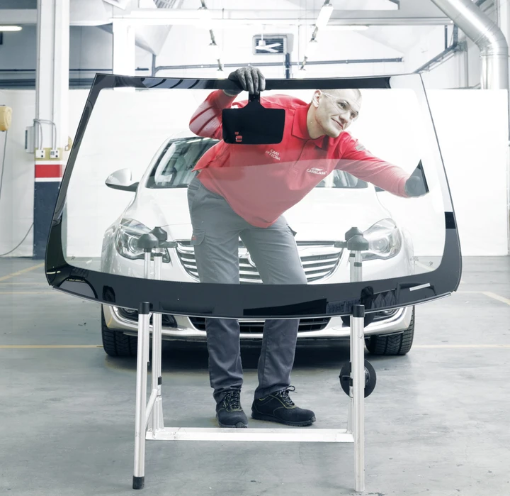 Ricambi auto: come capire se il parabrezza è originale?