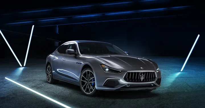 Maserati Ghibli Hybrid 2020: restyling elettrizzante