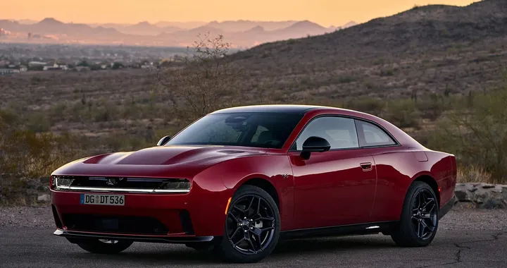 Nuova Dodge Charger: debutta in Europa con motori elettrici e SIXPACK