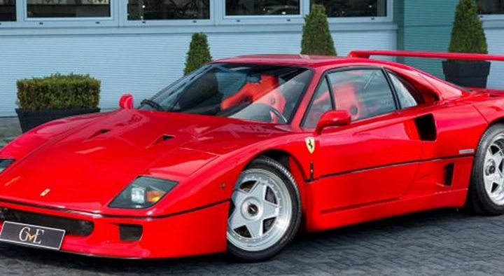 Eric Clapton mette in vendita la Ferrari f40